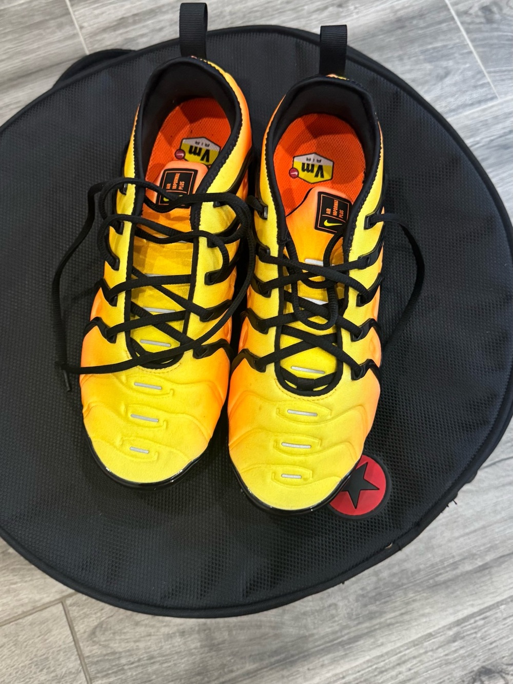 Nike Men’s Yellow and Black Gradient Athletic Shoes with Orange Accents